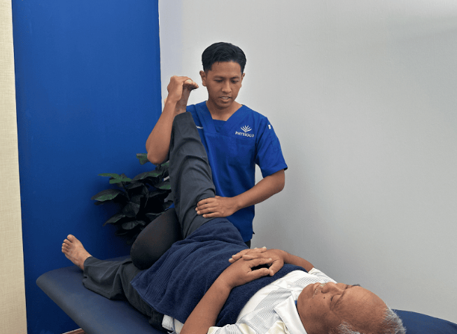 fisioterapi membantu kaki terseliuh
